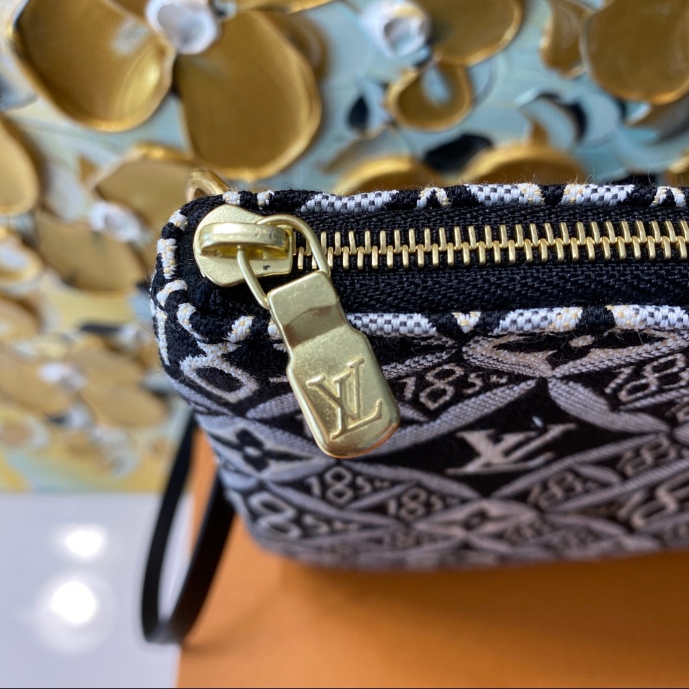 Louis Vuitton Since 1854 Neverfull MM Wristlet Pochette Pouch - Picture 3 of 6